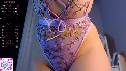 miamoreira @ chaturbate on 20241019