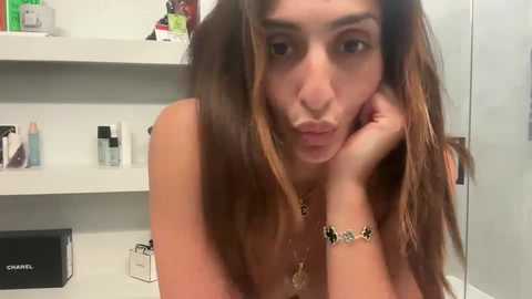 camiliakxoxo @ chaturbate on 20241020