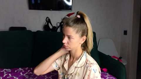 lisi4ka_basik33 @ chaturbate on 20241020