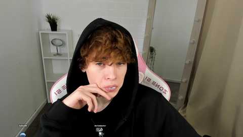 ginger_piece @ chaturbate on 20241022
