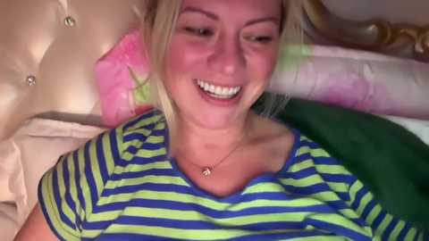 kiradivine @ chaturbate on 20241022