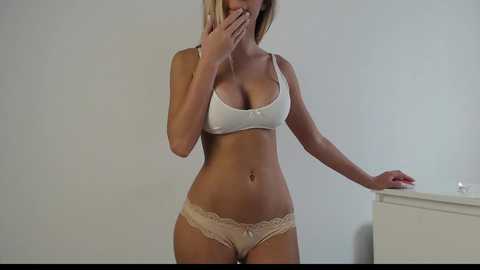 trixie_taylor @ chaturbate on 20241022