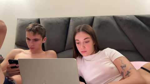 luis7777hui @ chaturbate on 20241024
