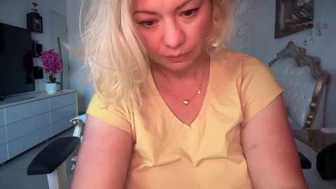 kiradivine @ chaturbate on 20241026