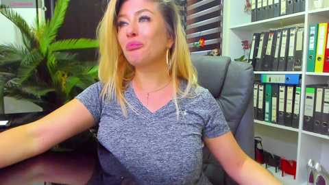 lisa2018 @ chaturbate on 20241026