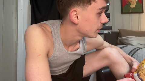 traystone @ chaturbate on 20241026