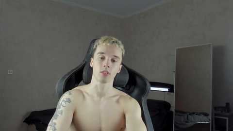 mason_warhol @ chaturbate on 20241027