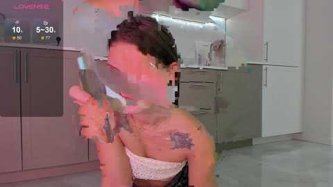 lizzy_peach