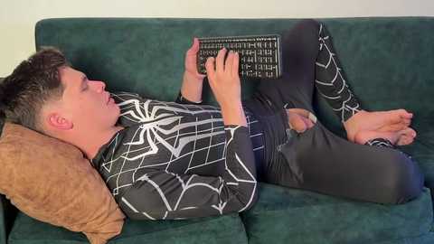 exotic_gold @ chaturbate on 20241031