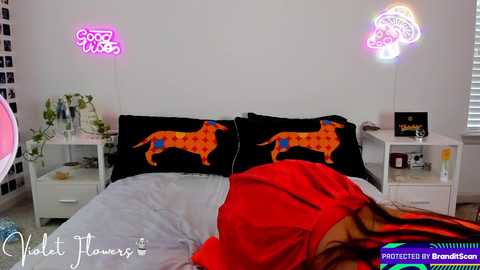 violetttflowers @ chaturbate on 20241031