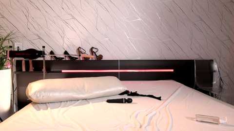 blonde_bigtits @ chaturbate on 20241102