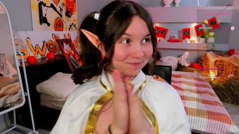 lynngroves @ chaturbate on 20241102