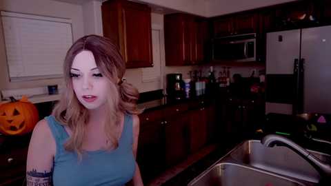 runesy @ chaturbate on 20241102
