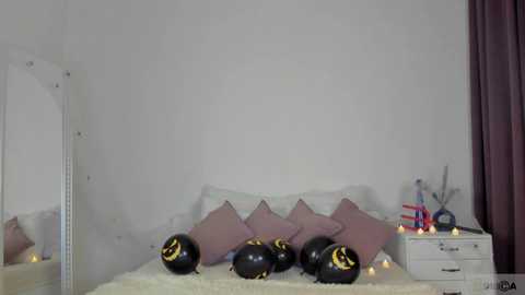 violetta_finch @ chaturbate on 20241102