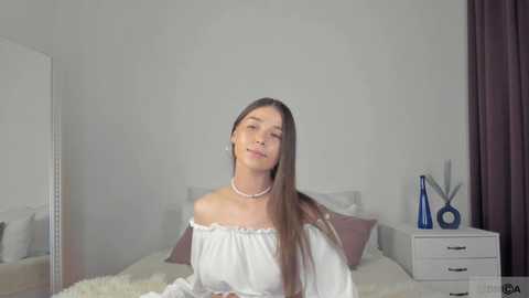 violetta_finch @ chaturbate on 20241103