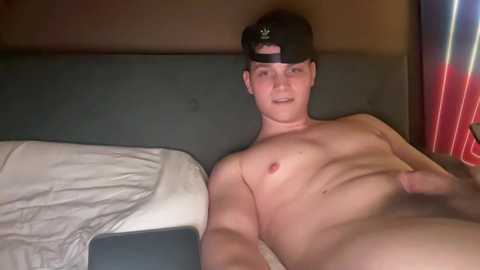 white_latino1 @ chaturbate on 20241103