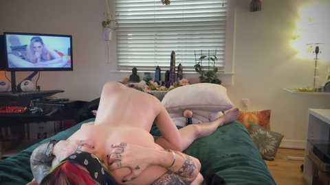 starfuckers2000 @ chaturbate on 20241104