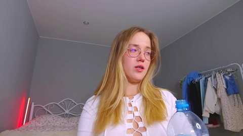 aluntick @ chaturbate on 20241105