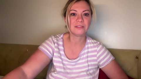 kiradivine @ chaturbate on 20241107