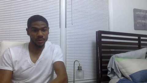 urnewdaddy90 @ chaturbate on 20241107