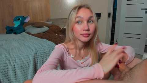 wladilia @ chaturbate on 20241107