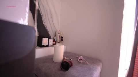 innocentemmy @ chaturbate on 20241108