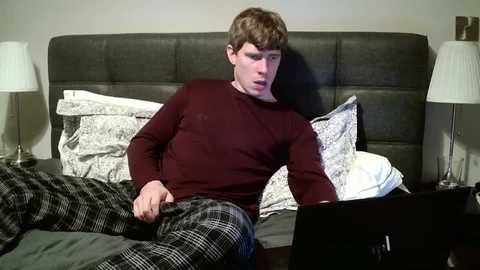 9thick88 @ chaturbate on 20241109