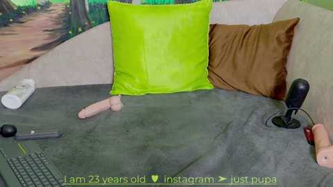 pinkypuppa @ chaturbate on 20241109