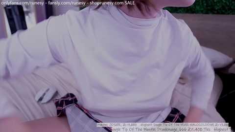 runesy @ chaturbate on 20241110