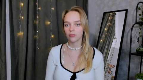 florafarr @ chaturbate on 20241111
