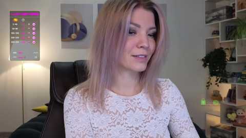 julia_cute_ @ chaturbate on 20241111