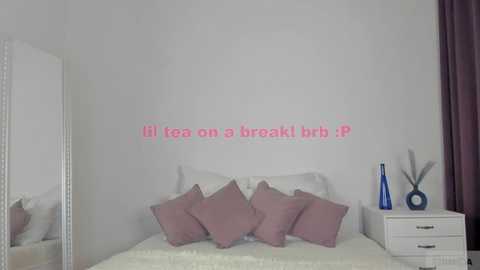 violetta_finch @ chaturbate on 20241111