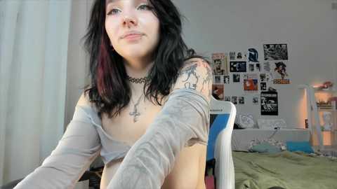 vivian_qwerty @ chaturbate on 20241111