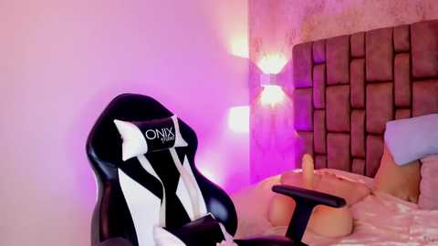 ashleyydiamonds @ chaturbate on 20241112