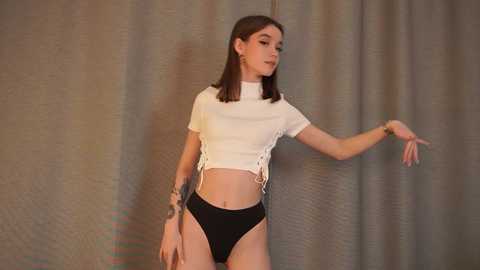 harrieteasley @ chaturbate on 20241112