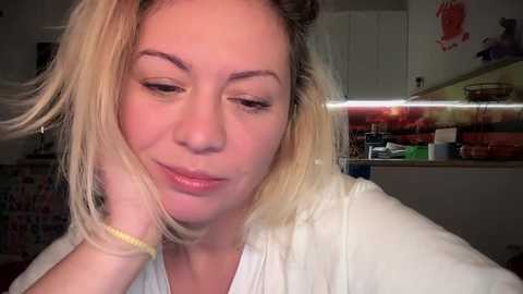 kiradivine @ chaturbate on 20241112