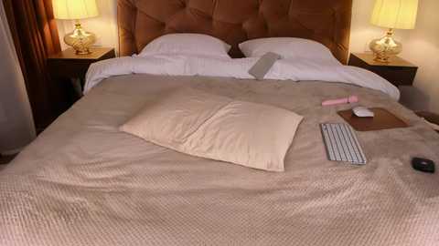 roxy_blue_eyed_ @ chaturbate on 20241112