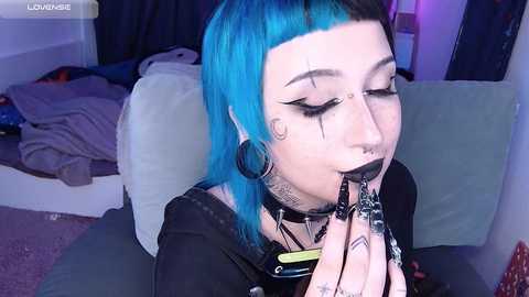 aciddroll @ chaturbate on 20241113