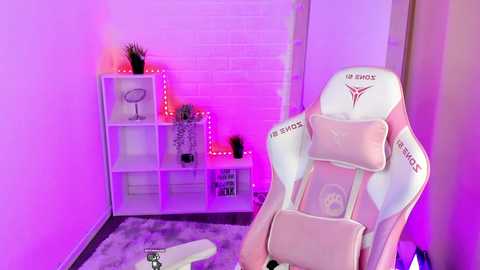 ginger_piece @ chaturbate on 20241115