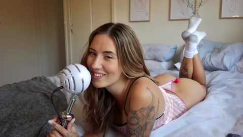 taylorslittlekingdom @ chaturbate on 20241115