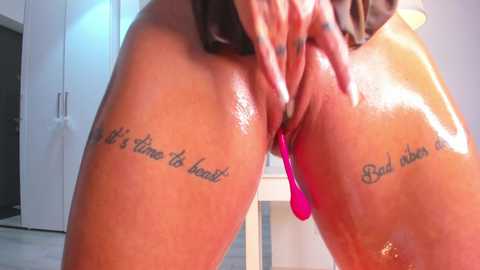 eves_bodyxxx @ chaturbate on 20241118