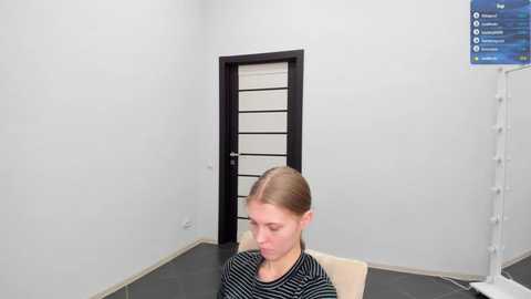 phoebepaw @ chaturbate on 20241119