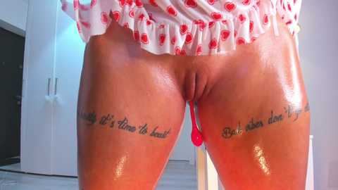 eves_bodyxxx @ chaturbate on 20241121