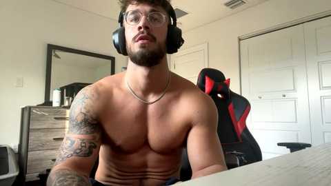 freakyfitking @ chaturbate on 20241121