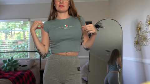 emma_ruby @ chaturbate on 20241122