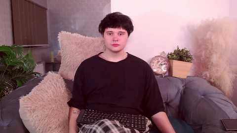 sw33tie_tom @ chaturbate on 20241124