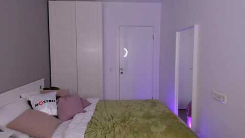 gin_yoon @ chaturbate on 20241129