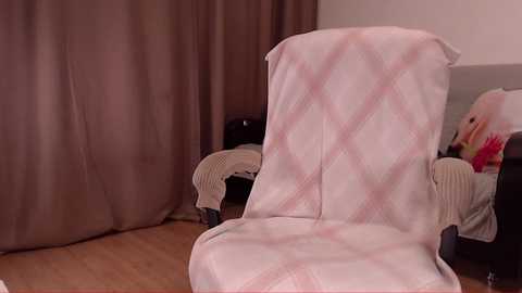 foxydiamond2020 @ chaturbate on 20241130