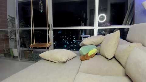hollyshit_ @ chaturbate on 20241130