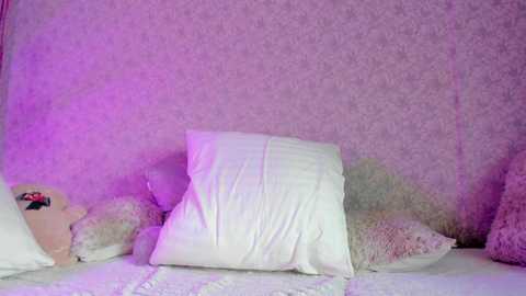 crystalnut @ chaturbate on 20241202